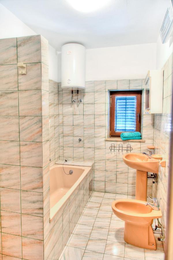 Apartment Tijano クルニカ エクステリア 写真